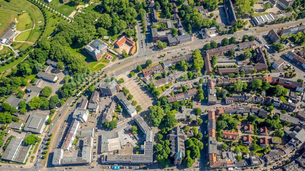 Gelsenkirchen aus der Vogelperspektive: Straßenführung der Turfstraße im Ortsteil Horst in Gelsenkirchen im Bundesland Nordrhein-Westfalen, Deutschland