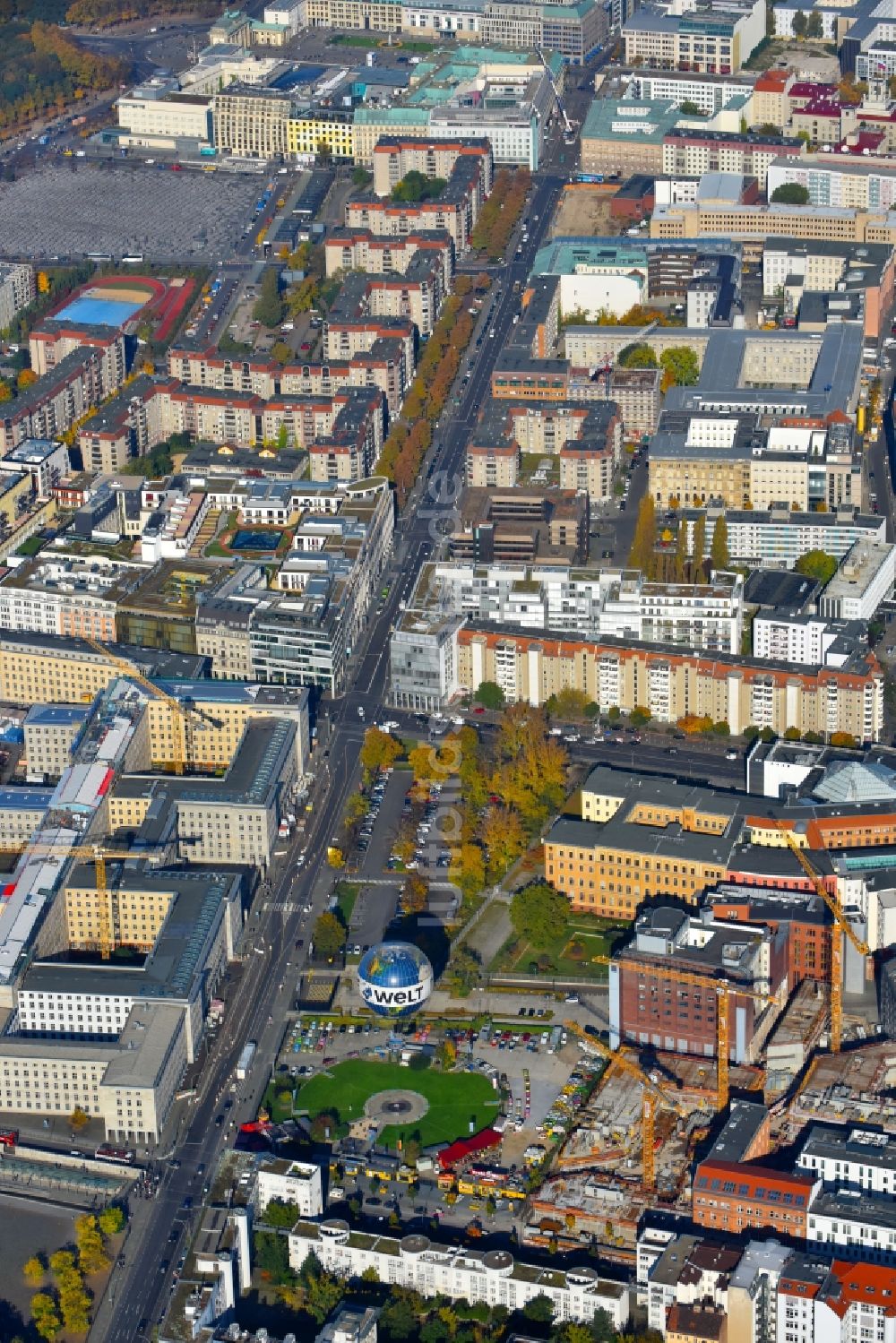 Berlin aus der Vogelperspektive: Straßenführung der Wilhelmstraße in Berlin, Deutschland