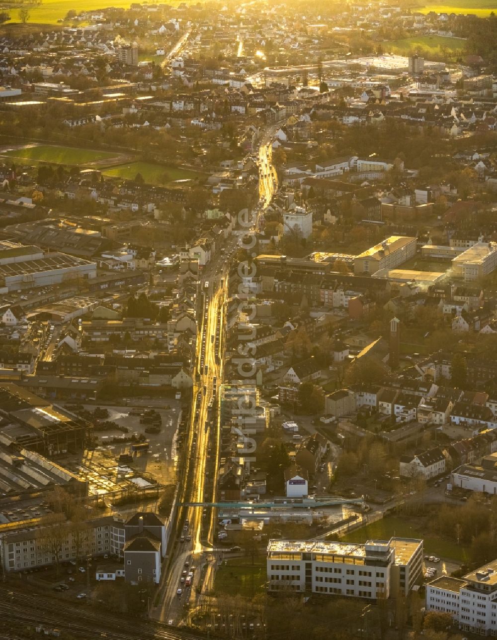 Luftbild Hamm - Straßenführung der Wilhelmstraße im Stadtzentrum in Hamm im Bundesland Nordrhein-Westfalen, Deutschland