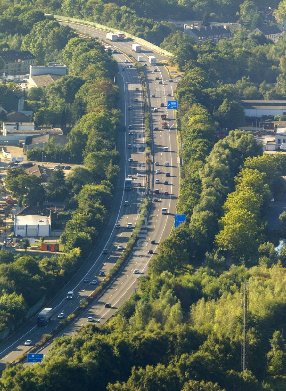 Luftbild Recklinghausen - Straßenverkehr Stau auf der Autobahn BAB A43 zum Autobahnkreuz A43 und A2 bei Recklinghausen im Bundesland Nordrhein-Westfalen