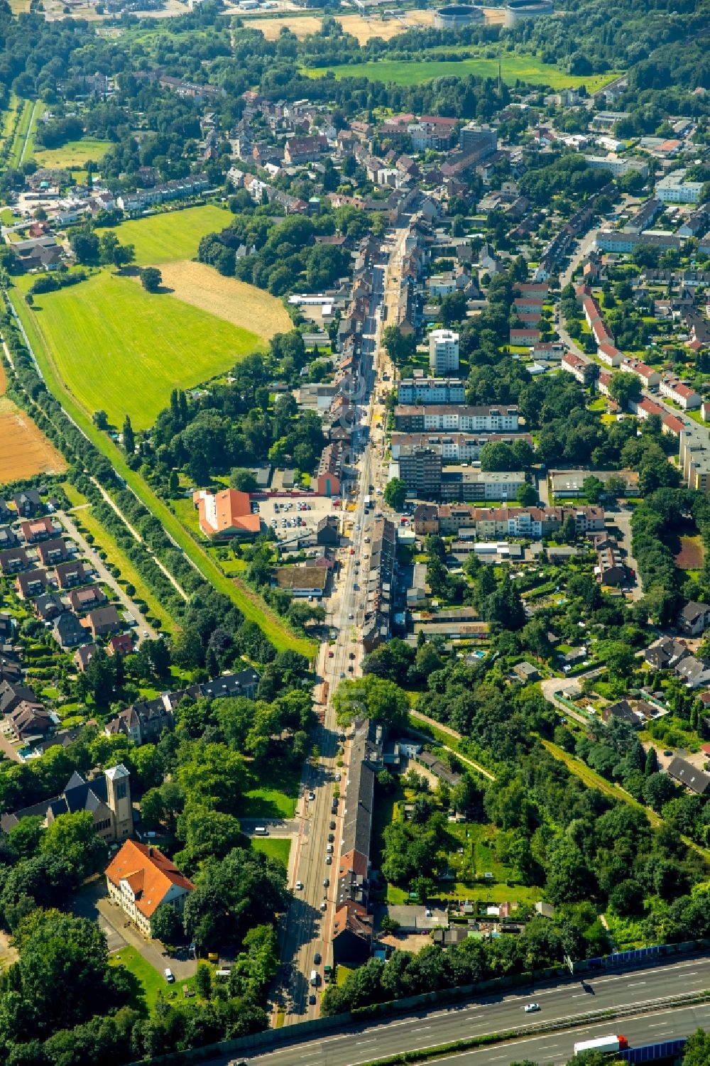 Gelsenkirchen von oben - Straßenverlauf der Horster Straße in Gelsenkirchen im Bundesland Nordrhein-Westfalen