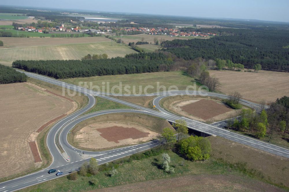 BENSDORF aus der Vogelperspektive: Strassenverlauf der L96 Ortsumgehung Bensdorf