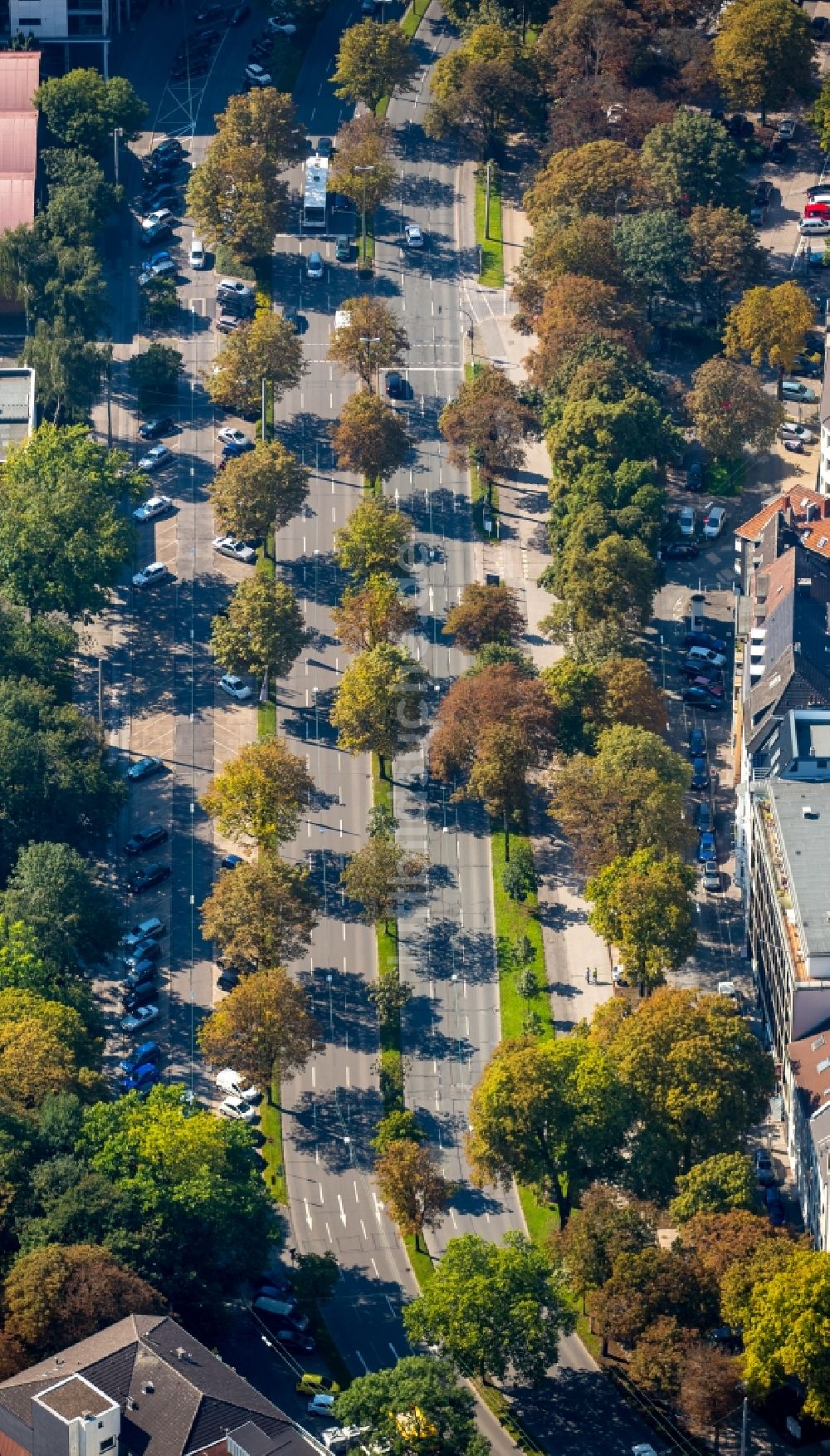 Luftbild Dortmund - Straßenverlauf der Straße Ostwall in der Innenstadt von Dortmund im Bundesland Nordrhein-Westfalen