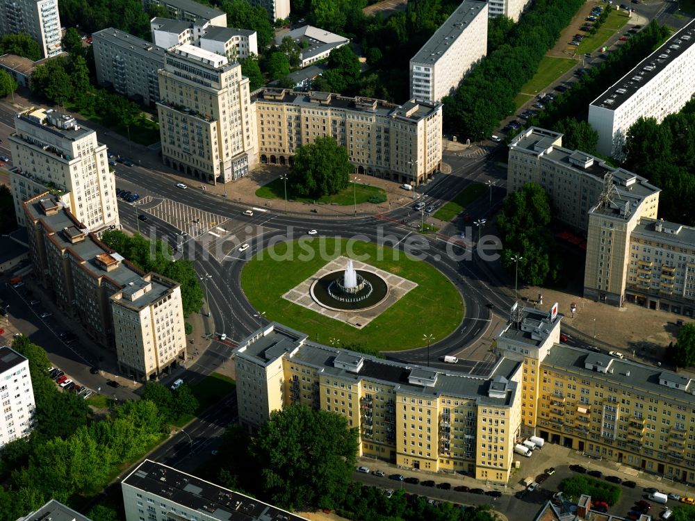 Luftbild Berlin - Strausberger Platz Berlin in Berlin Friedrichshain