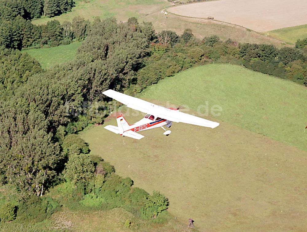 Luftaufnahme Straußberg / Brandenburg - Straußberg / Brandenburg Flugzeug der Firma Luftbild & Pressefoto über der Region von Straußberg in Brandenburg