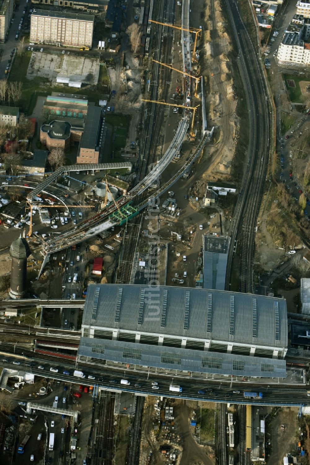 Berlin aus der Vogelperspektive: Strecken- Ausbau Bahnhof Ostkreuz im Stadtteil Friedrichshain von Berlin