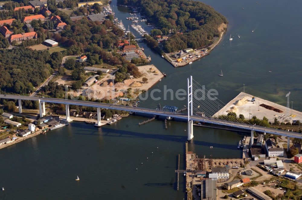 Luftaufnahme Rügen - Strelasundquerung zwischen Rügen und Stralsund im Bundesland Mecklenburg-Vorpommern