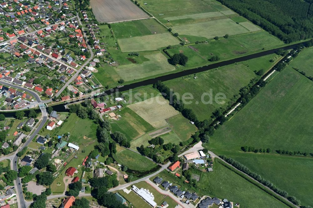 Luftbild Banzkow - Störkanal mit Schleuse und Mühlengraben mit Wehr in Banzkow im Bundesland Mecklenburg-Vorpommern