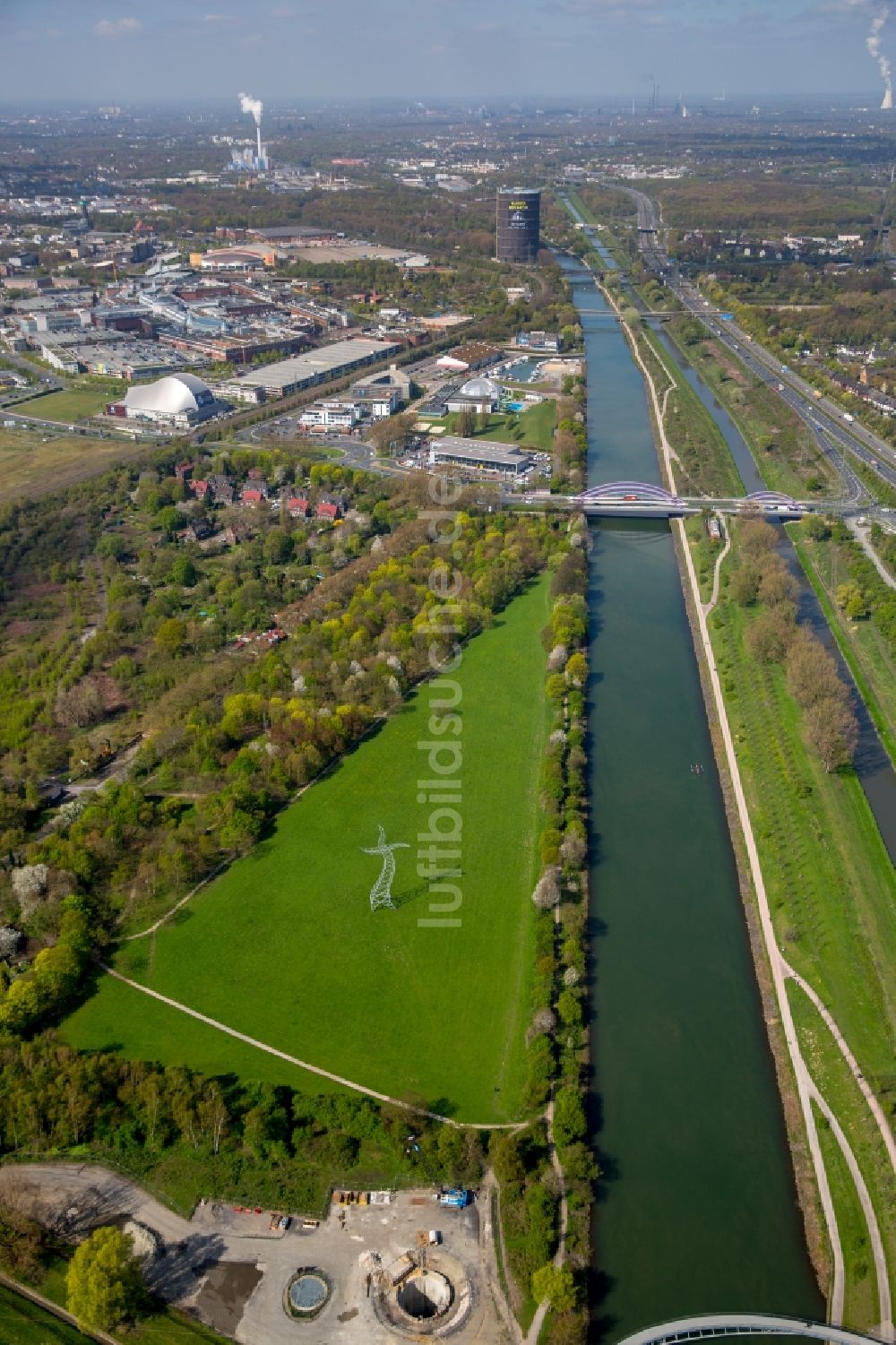 Luftbild Oberhausen - Strommast- Konstruktion einer Trasse und Verbundleitung in Oberhausen im Bundesland Nordrhein-Westfalen