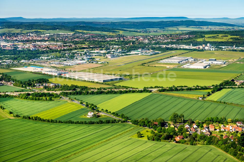 Asel aus der Vogelperspektive: Strukturen auf landwirtschaftlichen Feldern in Asel im Bundesland Niedersachsen, Deutschland