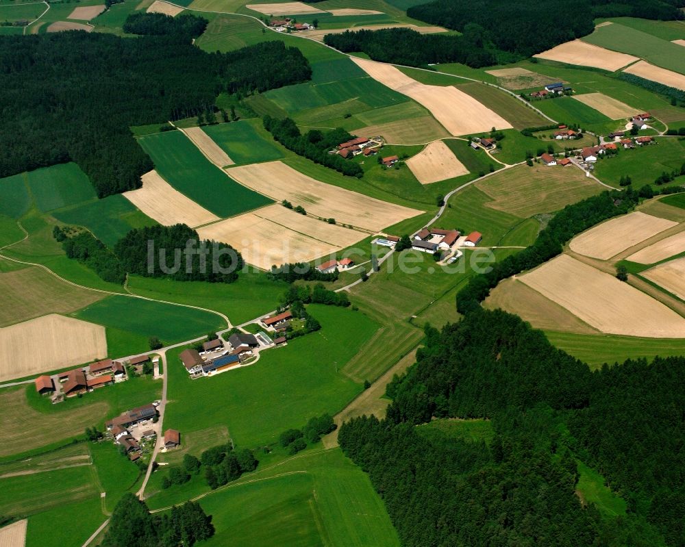 Luftbild Bachham - Strukturen auf landwirtschaftlichen Feldern in Bachham im Bundesland Bayern, Deutschland