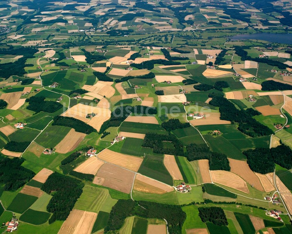 Luftaufnahme Ed - Strukturen auf landwirtschaftlichen Feldern in Ed im Bundesland Bayern, Deutschland