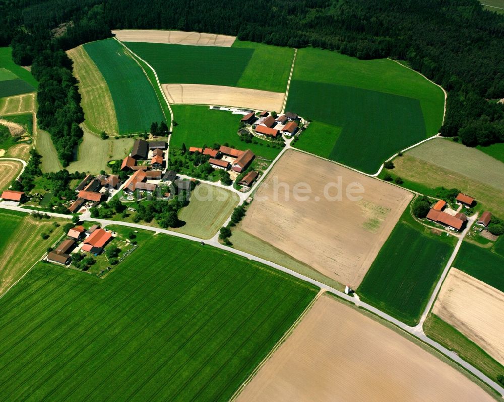 Luftbild Bärnsham - Strukturen auf landwirtschaftlichen Feldern in Bärnsham im Bundesland Bayern, Deutschland