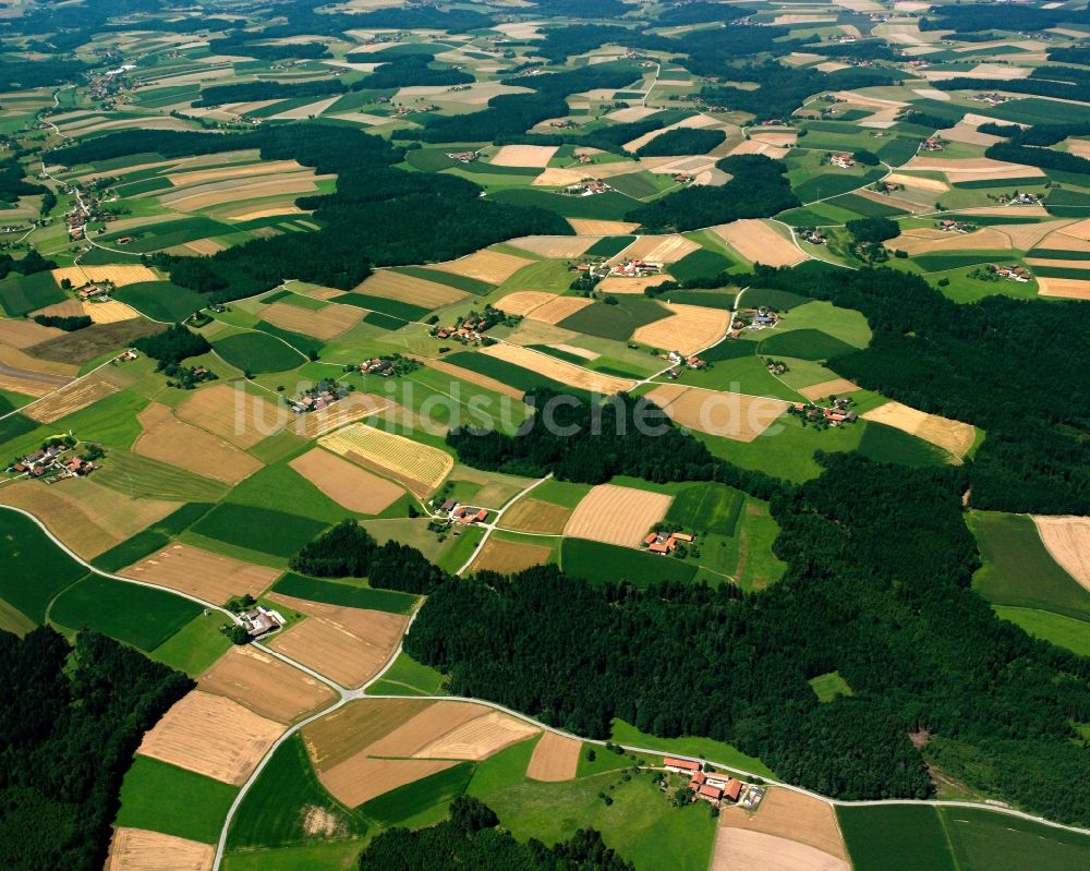 Luftbild Hocheck - Strukturen auf landwirtschaftlichen Feldern in Hocheck im Bundesland Bayern, Deutschland