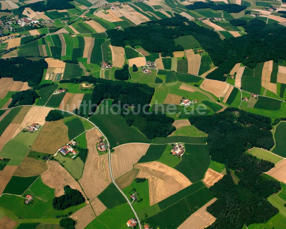 Luftbild Hub - Strukturen auf landwirtschaftlichen Feldern in Hub im Bundesland Bayern, Deutschland