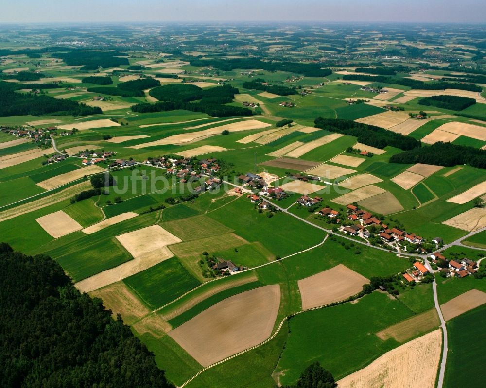 Langeneck von oben - Strukturen auf landwirtschaftlichen Feldern in Langeneck im Bundesland Bayern, Deutschland