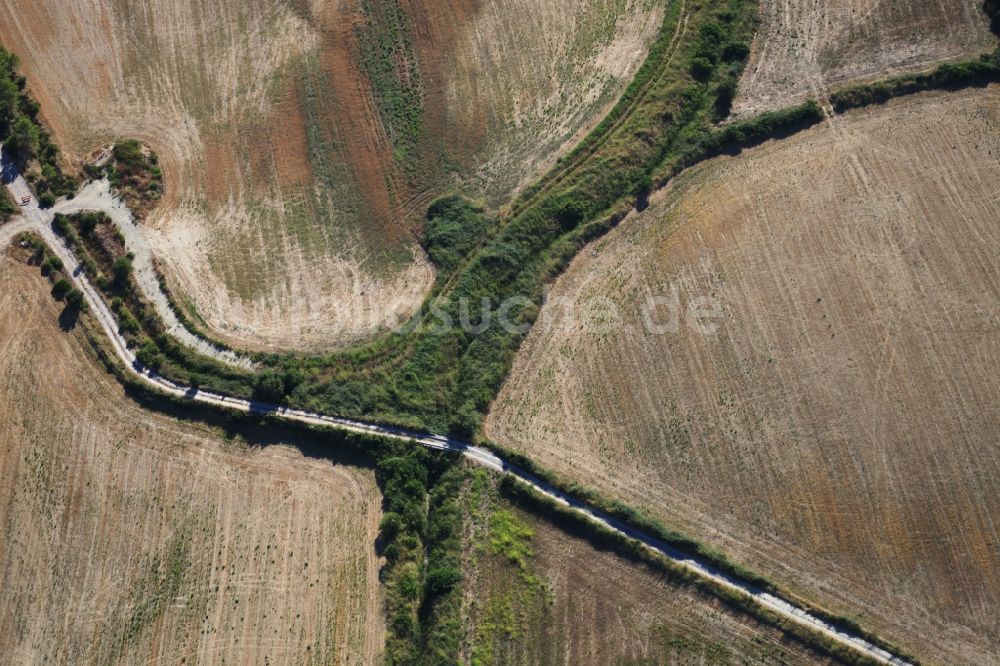 Luftbild Inca - Strukturen auf landwirtschaftlichen Feldern nach der Ernte auf Mallorca bei Inca auf der balearischen Mittelmeerinsel Mallorca, Spanien