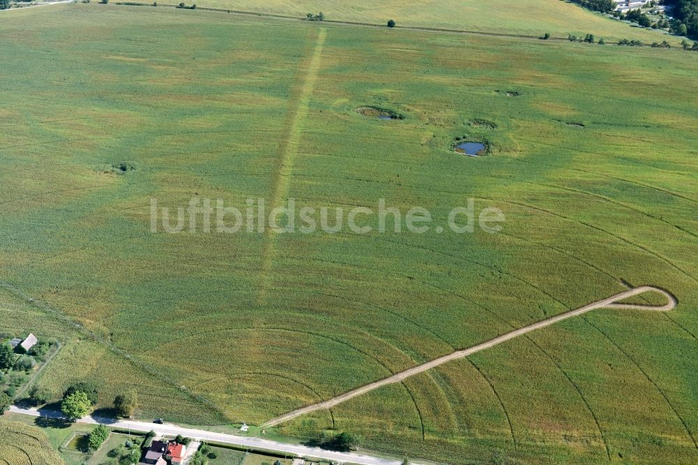 Luftbild Parmen - Strukturen auf landwirtschaftlichen Feldern einer Ring- Bewässerungs- Anlage in Parmen im Bundesland Brandenburg