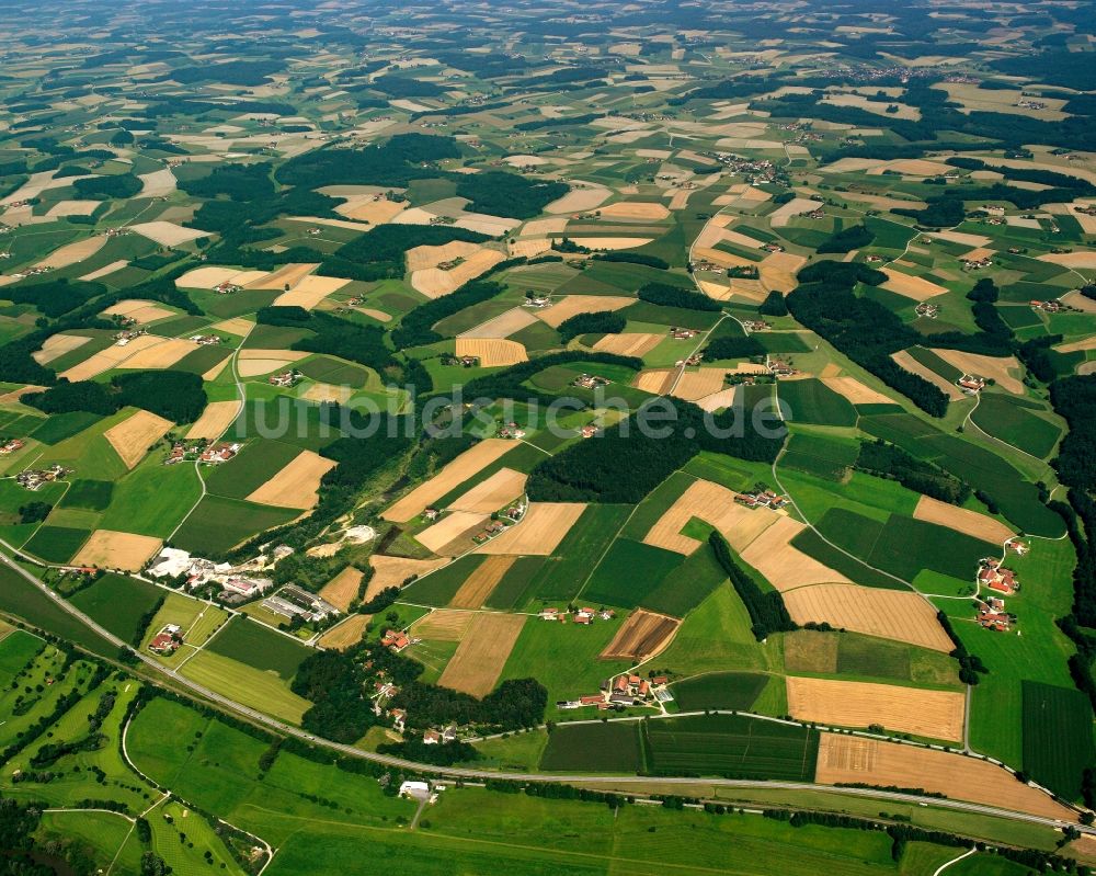 Luftbild Sandberg - Strukturen auf landwirtschaftlichen Feldern in Sandberg im Bundesland Bayern, Deutschland