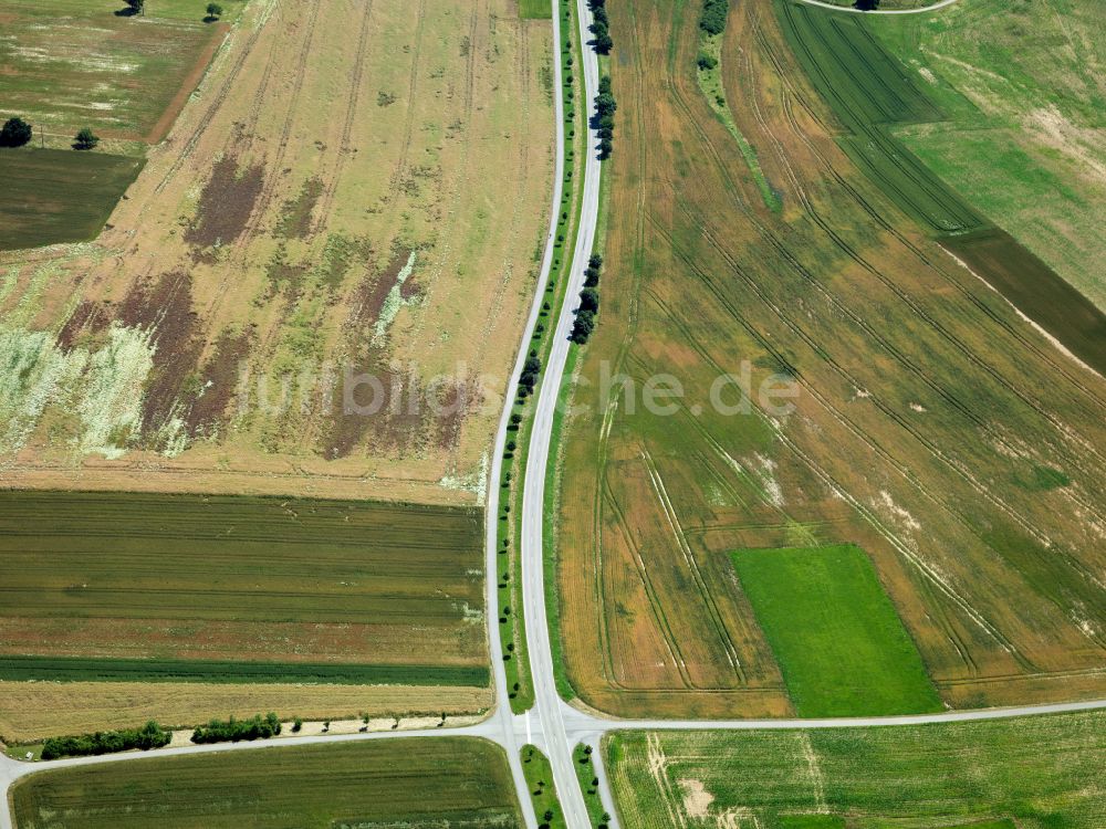 Starzach von oben - Strukturen auf landwirtschaftlichen Feldern in Starzach im Bundesland Baden-Württemberg, Deutschland