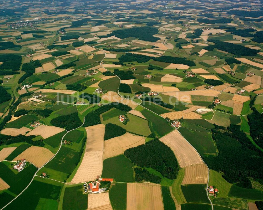 Sternöd von oben - Strukturen auf landwirtschaftlichen Feldern in Sternöd im Bundesland Bayern, Deutschland