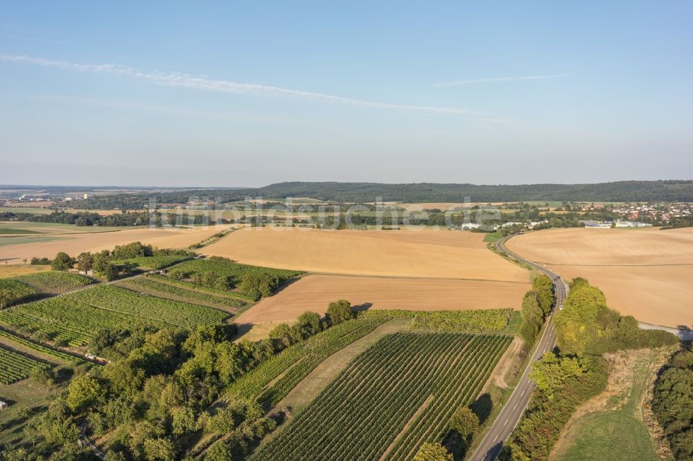 Luftbild Sulzfeld - Strukturen auf landwirtschaftlichen Feldern in Sulzfeld im Bundesland Baden-Württemberg