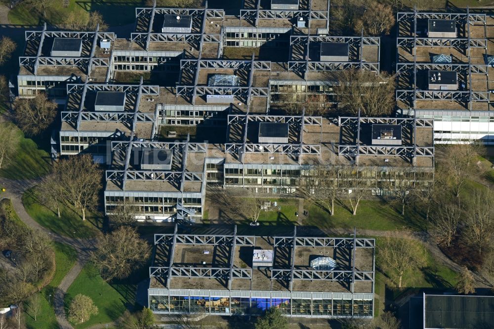 Hamburg aus der Vogelperspektive: Studenten- Wohnheim - Gebäude auf dem Campus- Gelände der Helmut-Schmidt-Universität - Universität der Bundeswehr Hamburg in Hamburg, Deutschland