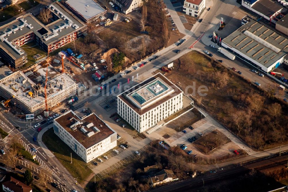 Mannheim von oben - Studenten- Wohnheim - Gebäude Eastsite im Ortsteil Neuostheim in Mannheim im Bundesland Baden-Württemberg, Deutschland