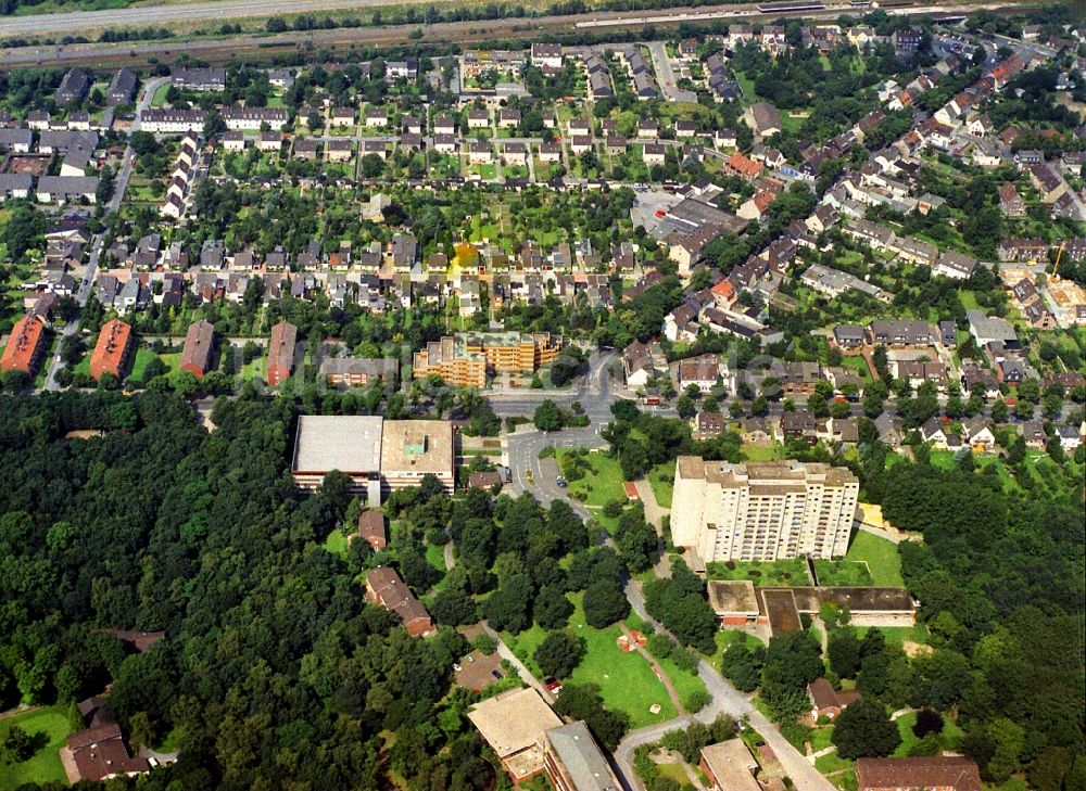 Luftbild Duisburg - Studenten- Wohnheim - Gebäude Personalwohnhaus der Unfallklinik Duisburg in Duisburg im Bundesland Nordrhein-Westfalen