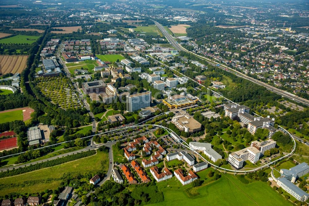 Dortmund aus der Vogelperspektive: Studenten- Wohnheim - Gebäude Studentendorf 2 am Vogelpothsweg in Dortmund im Bundesland Nordrhein-Westfalen