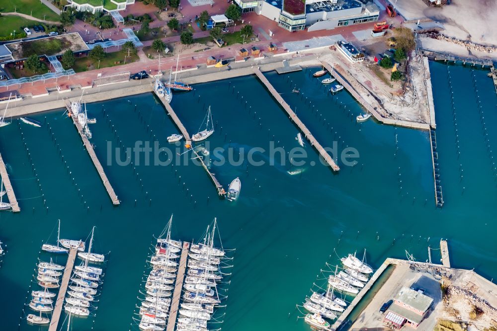 Ostseebad Damp von oben - Sturmschaden Sport- und Segelboot - Anlegestelle Yachthafen Damp in Ostseebad Damp im Bundesland Schleswig-Holstein, Deutschland