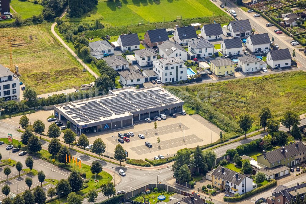 Bergkamen aus der Vogelperspektive: Supermarkt ALDI Nord an der Geschwister-Scholl-Straße in Bergkamen im Bundesland Nordrhein-Westfalen, Deutschland