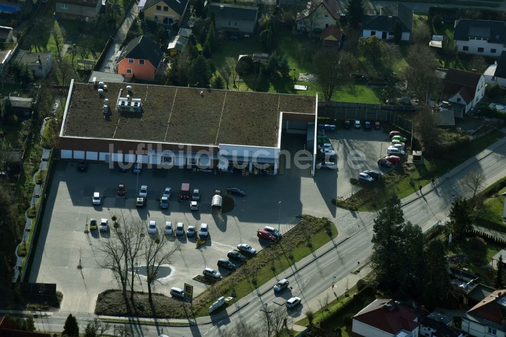 Panketal von oben - Supermarkt Edeka Busse in Panketal im Bundesland Brandenburg