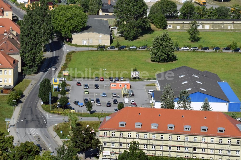 Luftaufnahme Kamenz - Supermarkt EDEKA in Kamenz im Bundesland Sachsen