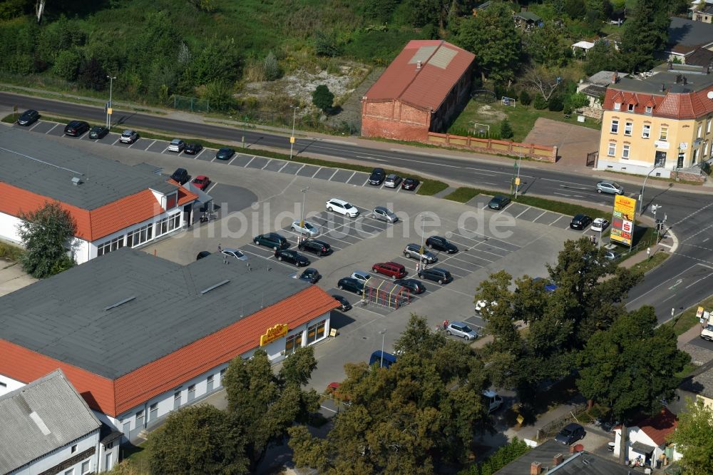 Werneuchen aus der Vogelperspektive: Supermarkt Netto in Werneuchen im Bundesland Brandenburg