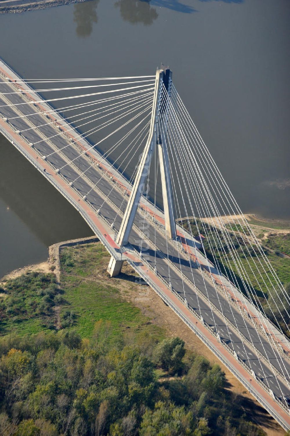 Warschau / Warszawa / Warsaw aus der Vogelperspektive: Swietokrzyski Brücke / Heilig Kreuz Brücke Warschau