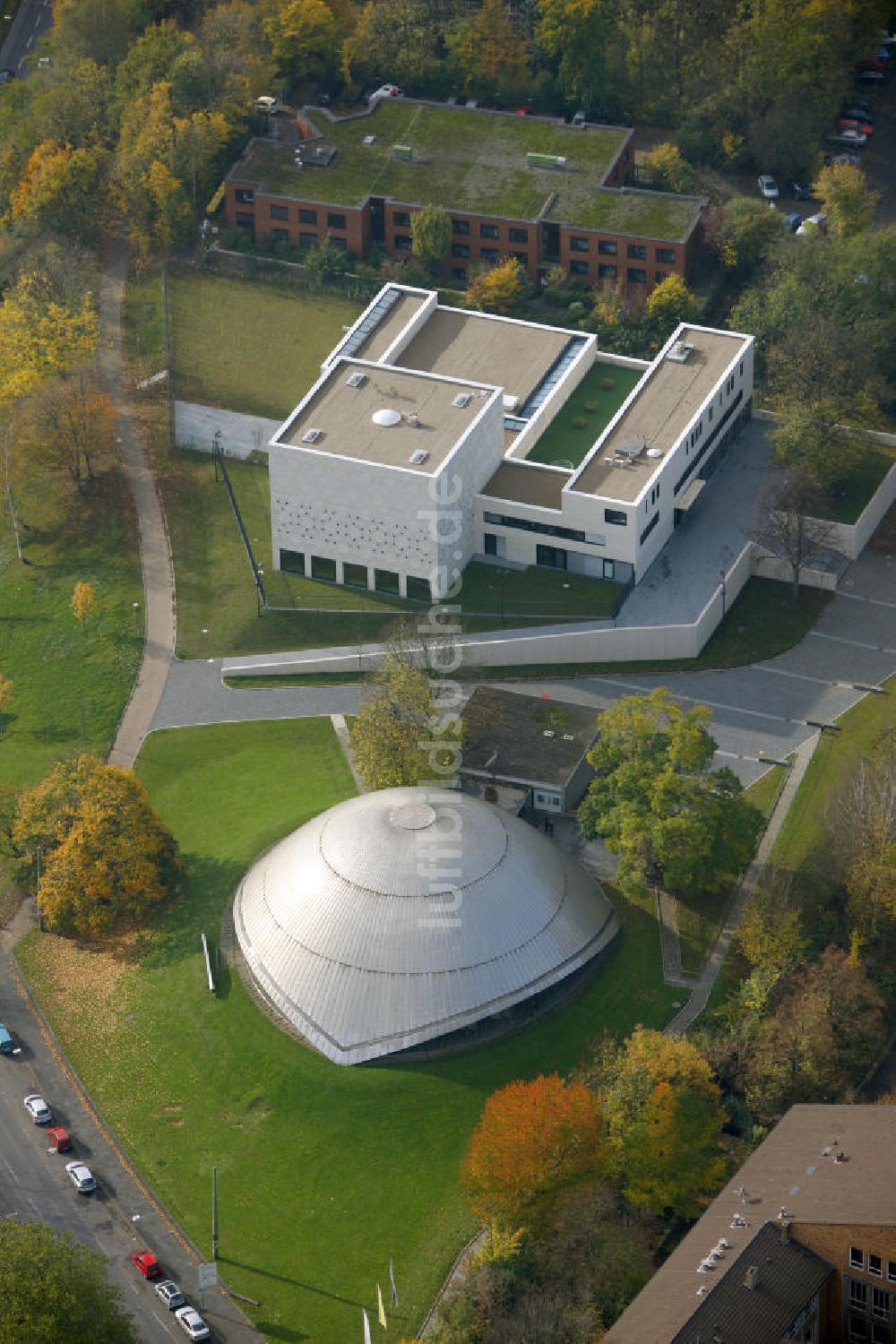 Luftbild Bochum - Synagoge und Zeiss Planetarium in Bochum