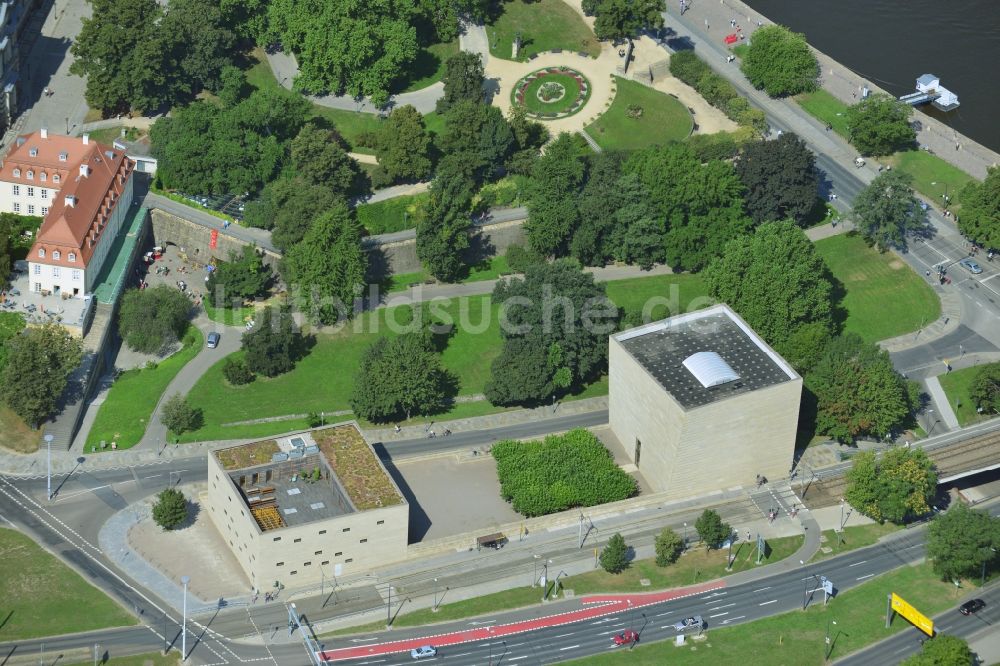 Dresden aus der Vogelperspektive: Synagogen- Gebäude der jüdischen Gemeinde im Ortsteil Altstadt in Dresden im Bundesland Sachsen, Deutschland