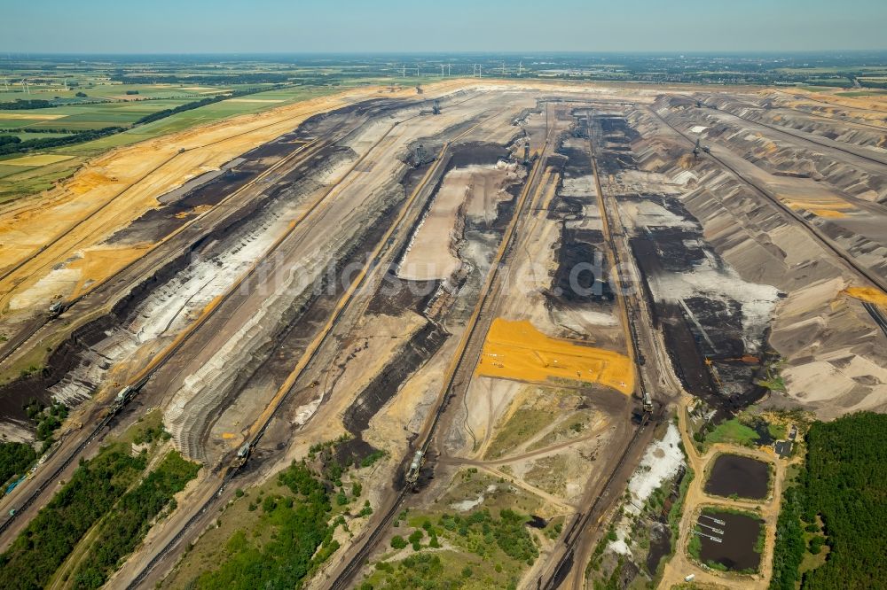 Erkelenz von oben - Tagebau Garzweiler im Bundesland Nordrhein-Westfalen