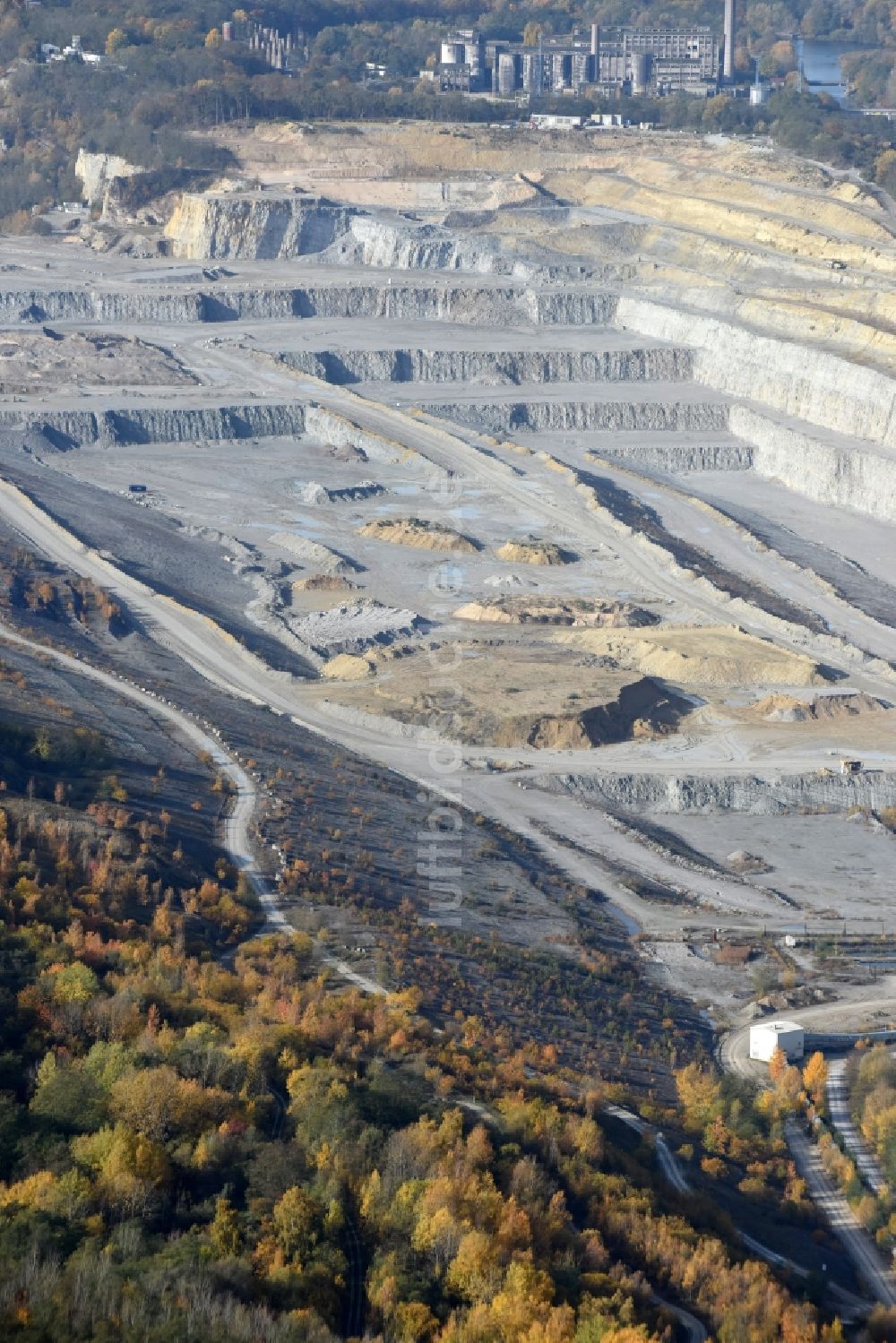 Rüdersdorf von oben - Tagebau und Kalksteinbruch Rüdersdorf im Bundesland Brandenburg