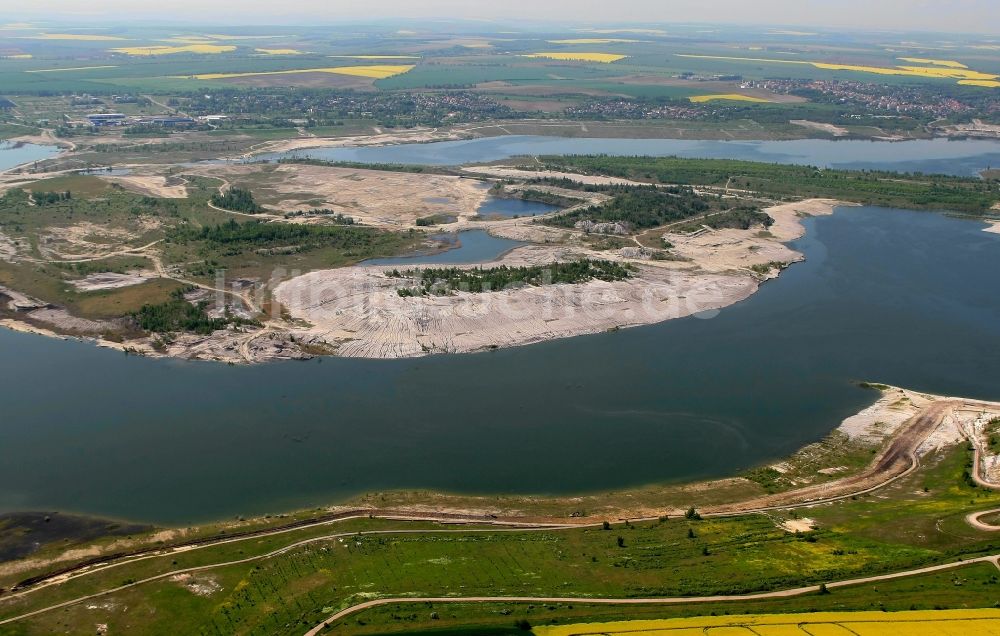 Braunsbedra von oben - Tagebau Rekultivierung am See Geiseltalsee in Braunsbedra im Bundesland Sachsen-Anhalt, Deutschland