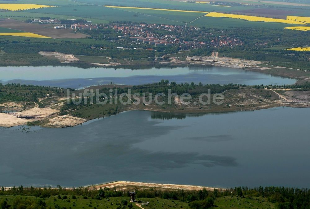 Braunsbedra aus der Vogelperspektive: Tagebau Rekultivierung am See Geiseltalsee in Braunsbedra im Bundesland Sachsen-Anhalt, Deutschland