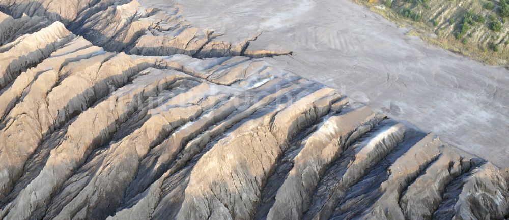 Haidemühl von oben - Tagebaulandschaft mit Abraumhalden am Tagebau Welzow-Süd