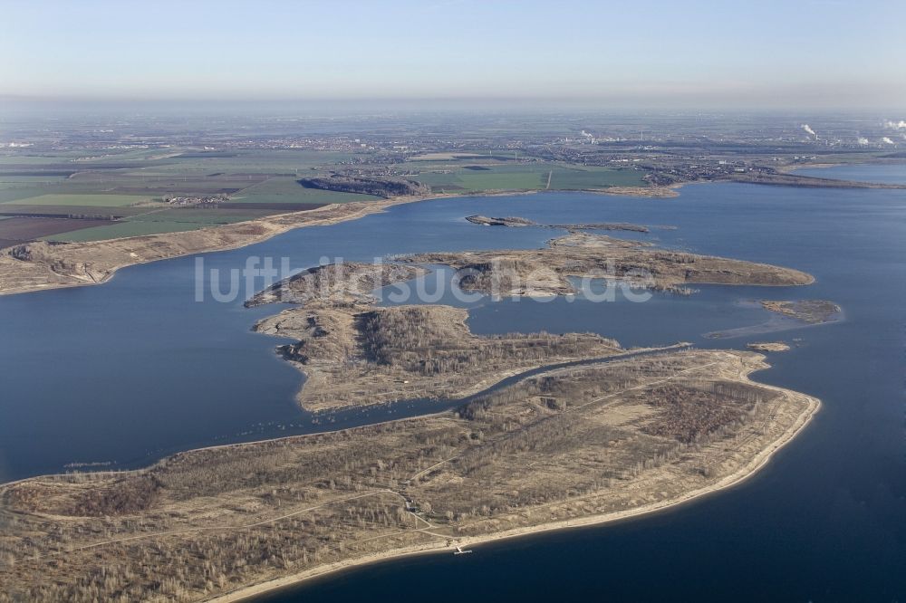 Brausbedra von oben - Tagebaurestsee Geiseltalsee bei Brausbedra im südlichen Sachsen-Anhalt