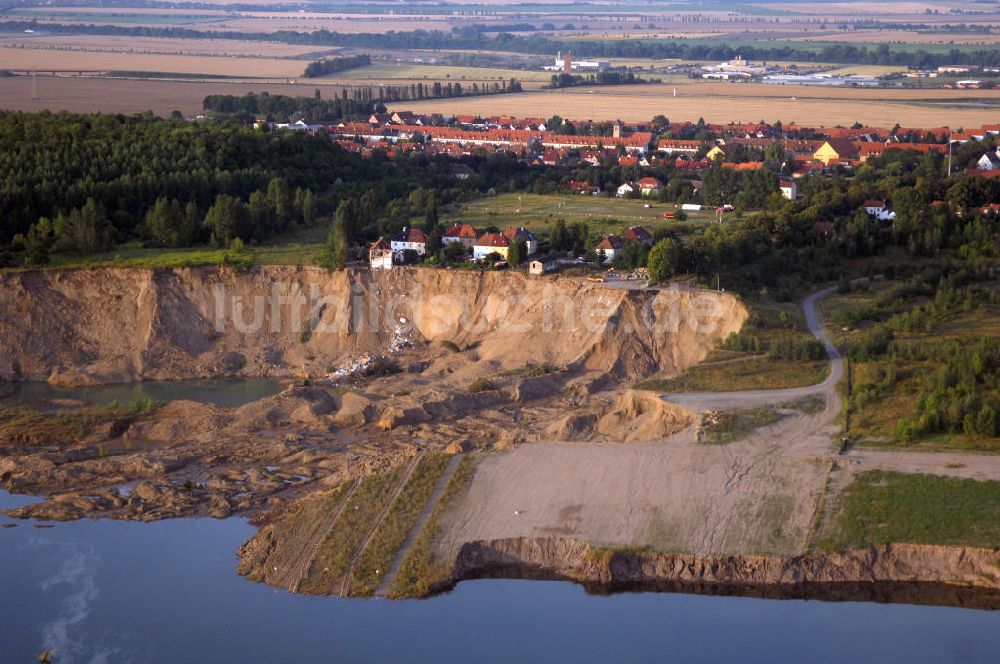 Nachterstedt aus der Vogelperspektive: Tagebausee- Ufereinbruch am Concordiasee bei Nachterstedt in Sac