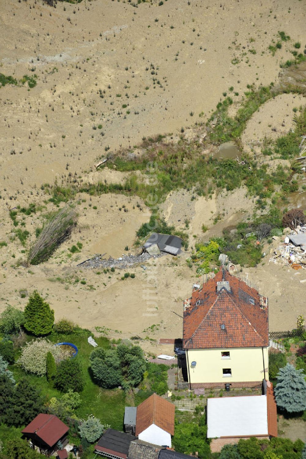 Nachterstedt von oben - Tagebausee- Ufereinbruch am Concordiasee bei Nachterstedt in Sachsen-Anhalt