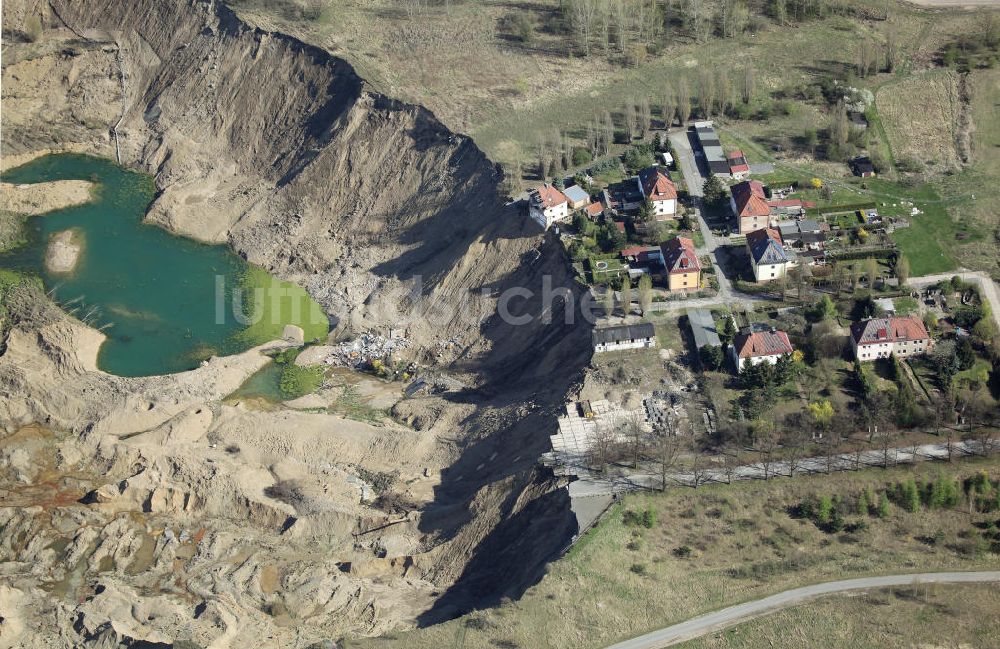 Luftbild Nachterstedt - Tagebausee- Ufereinbruch am Concordiasee bei Nachterstedt in Sachsen-Anhalt