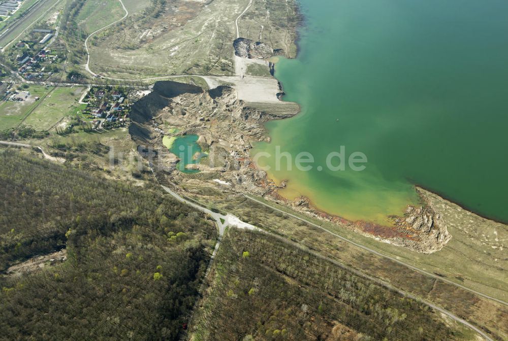 Luftaufnahme Nachterstedt - Tagebausee- Ufereinbruch am Concordiasee bei Nachterstedt in Sachsen-Anhalt