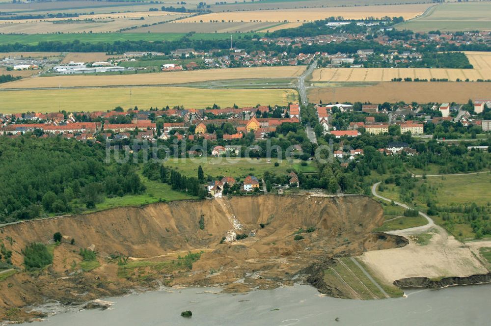 Luftbild Nachterstedt - Tagebausee- Ufereinbruch am Concordiasee bei Nachterstedt in Sachsen-Anhalt