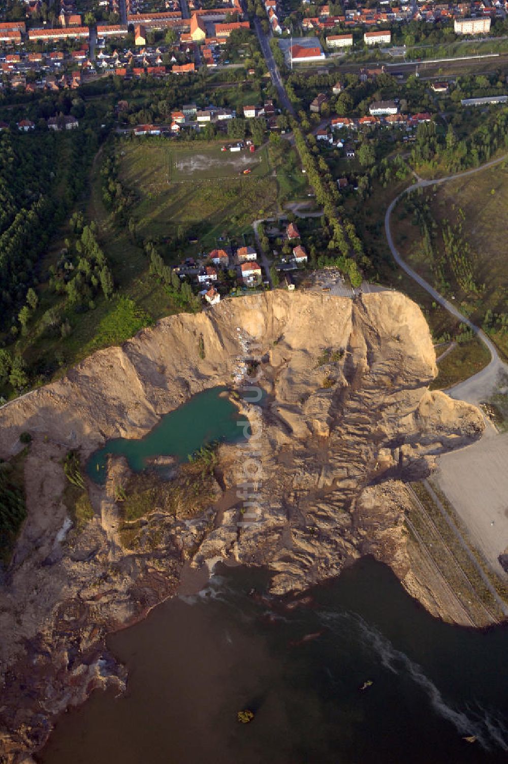 Nachterstedt von oben - Tagebausee- Ufereinbruch am Concordiasee bei Nachterstedt in Sachsen-Anhalt